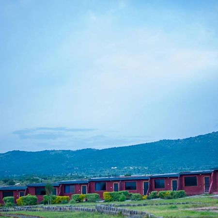 Endeem Mara Resort Ololaimutiek Exterior photo